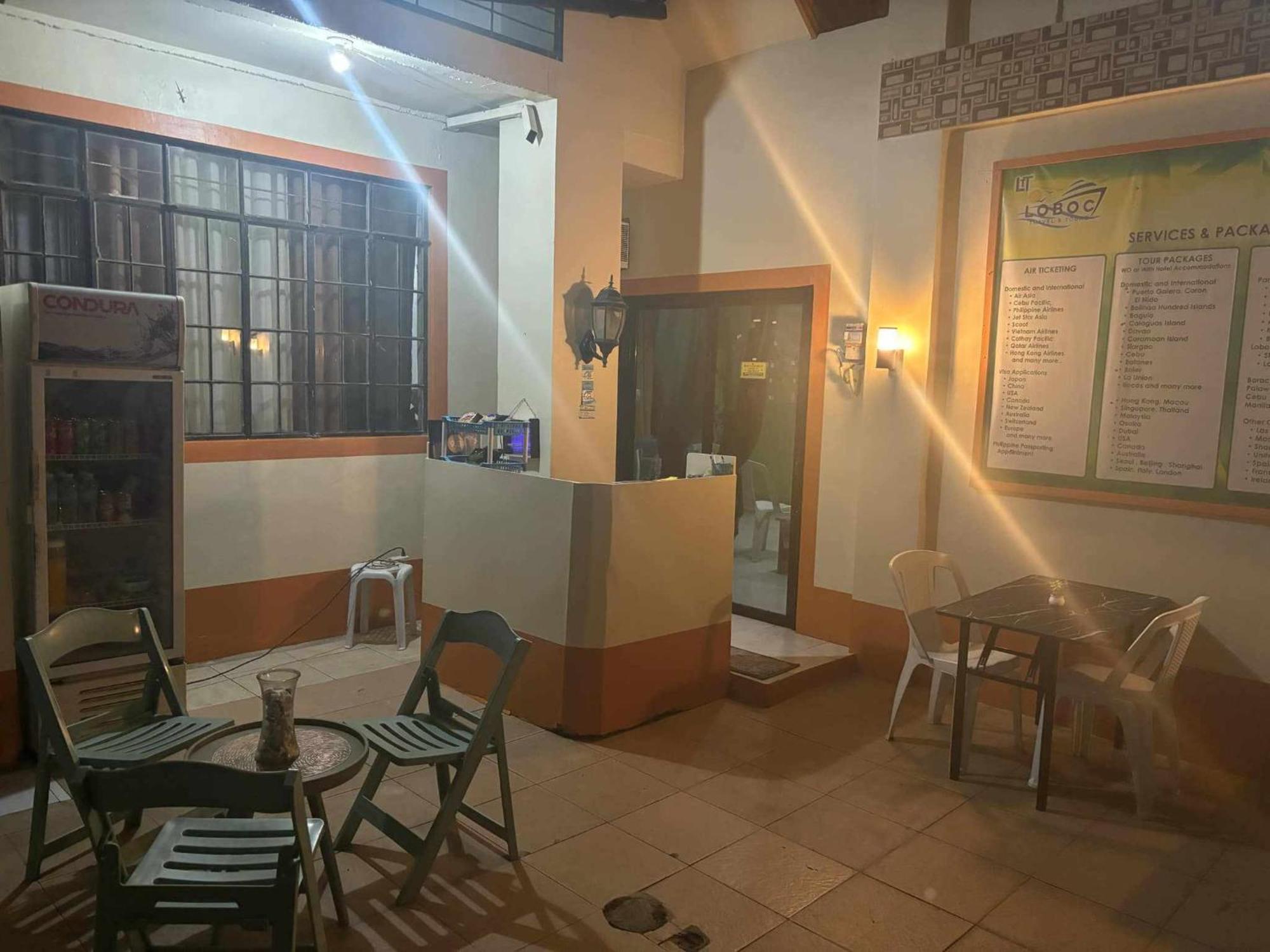 Andresas Homestay Лобок Экстерьер фото