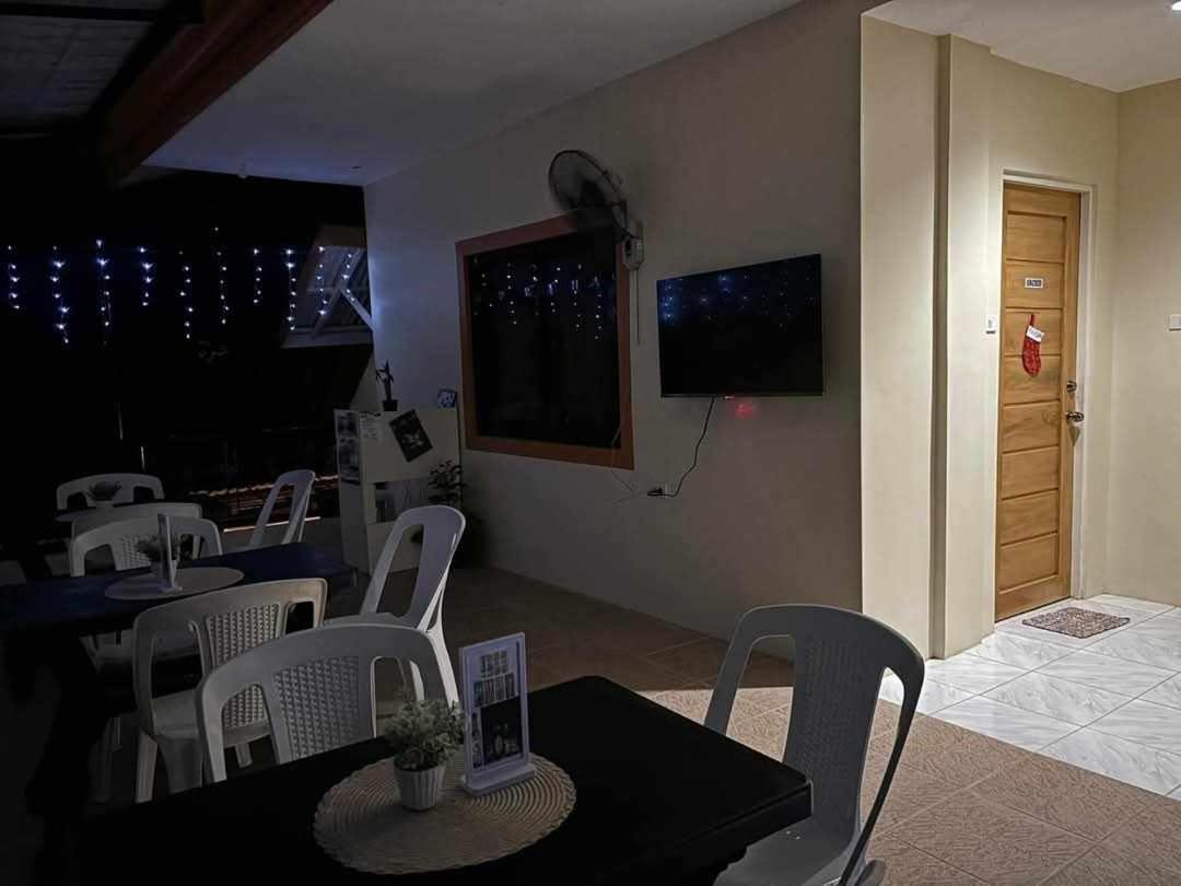 Andresas Homestay Лобок Экстерьер фото