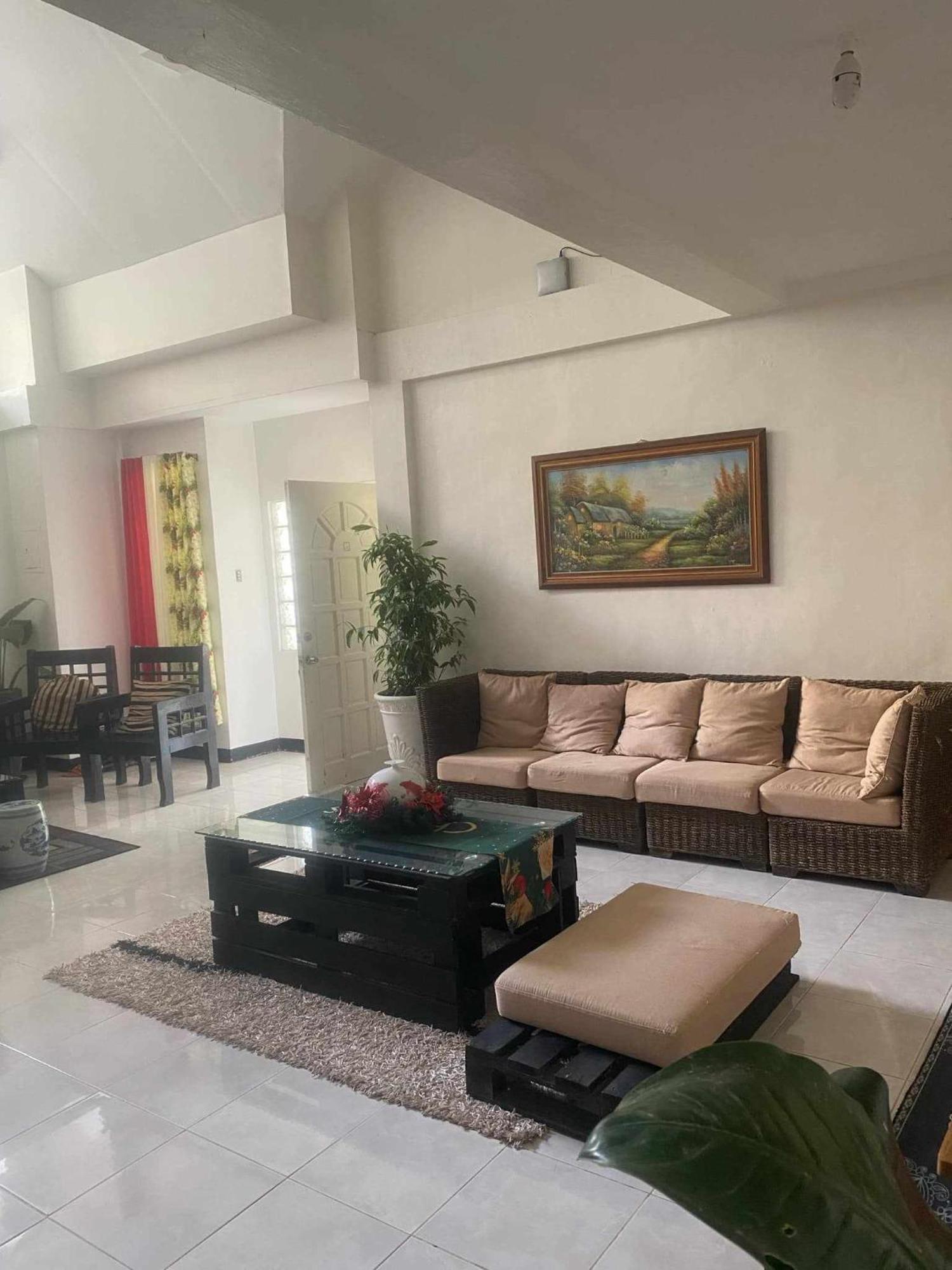 Andresas Homestay Лобок Экстерьер фото