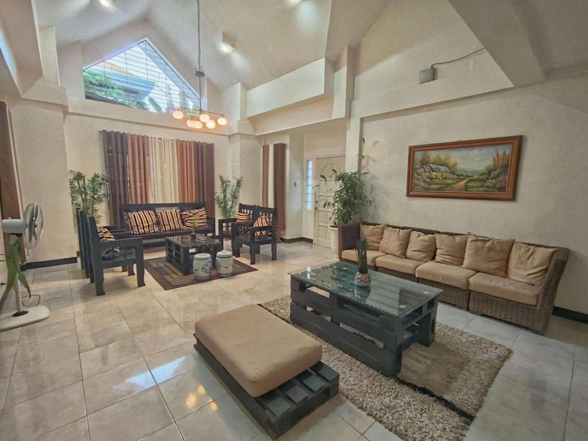 Andresas Homestay Лобок Экстерьер фото