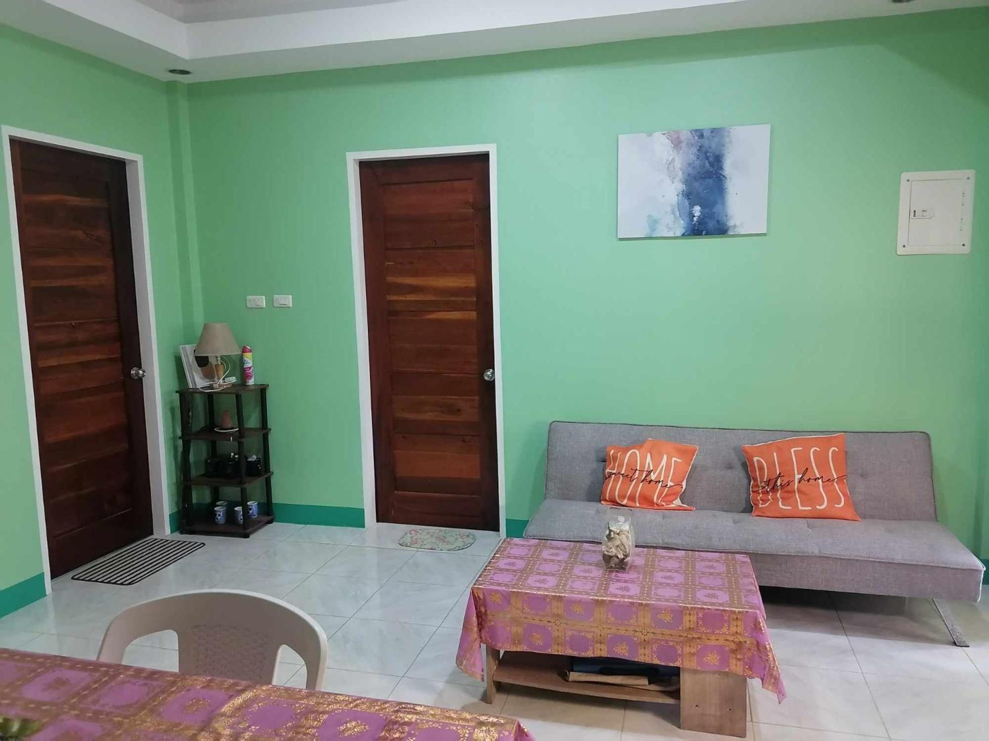 Andresas Homestay Лобок Экстерьер фото