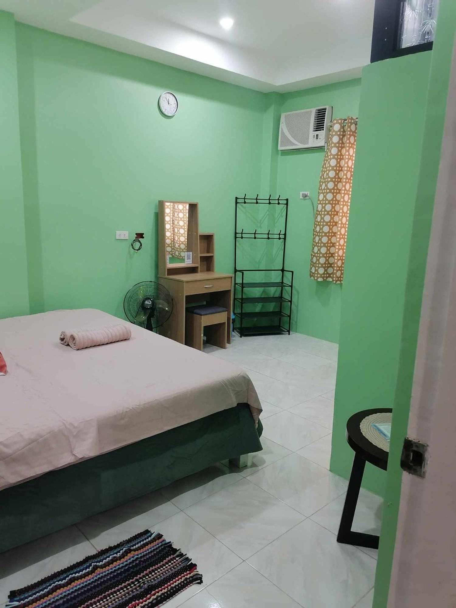 Andresas Homestay Лобок Экстерьер фото