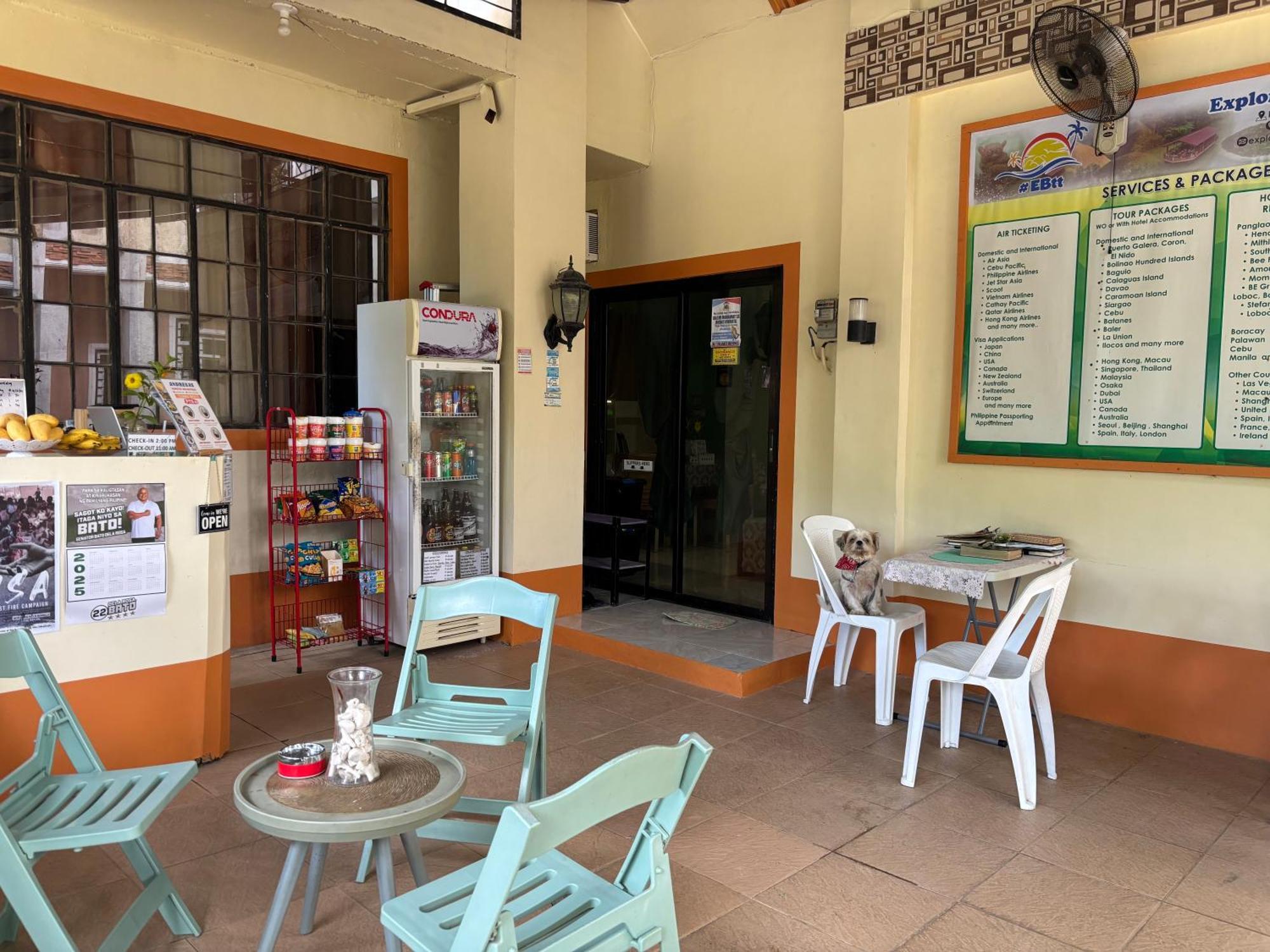 Andresas Homestay Лобок Экстерьер фото